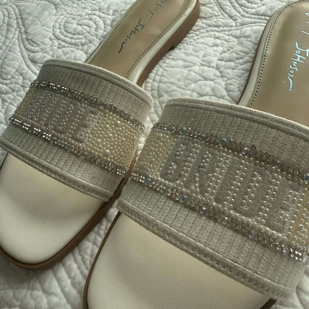 BRIDE Betsey Johnson Silver Rhinestone Bride Slide Sandals - Picture 6 of 8